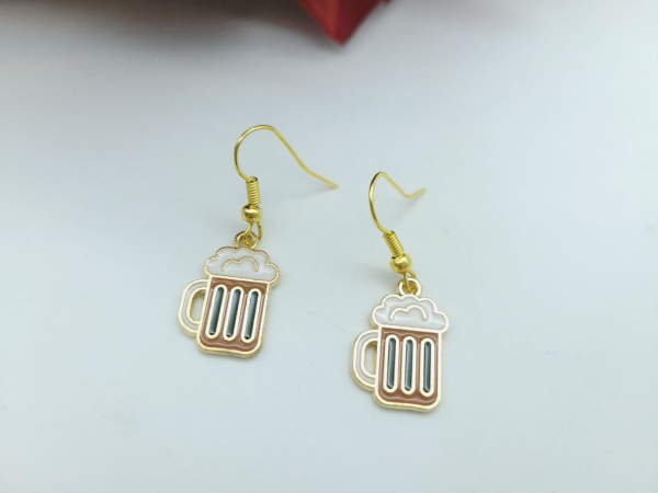 Bierkrug Ohrringe goldfarben